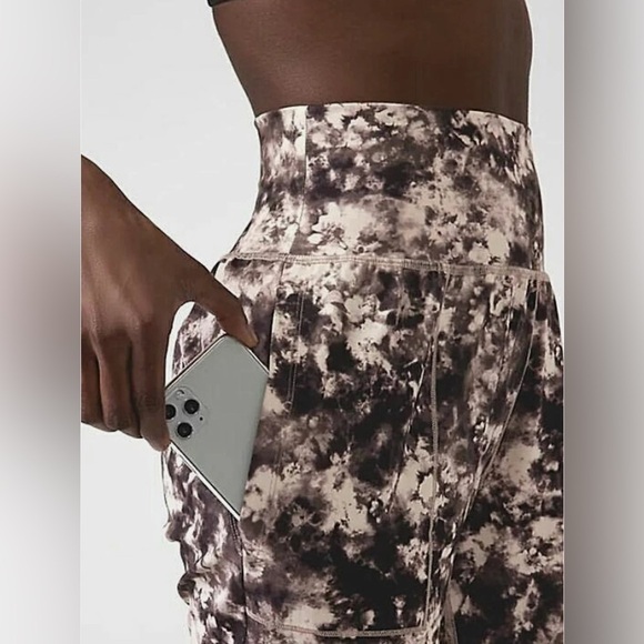 Athleta Salutation High Rise Jogger in Brown White Tie Dye Athletic Pants Medium - Picture 3 of 10